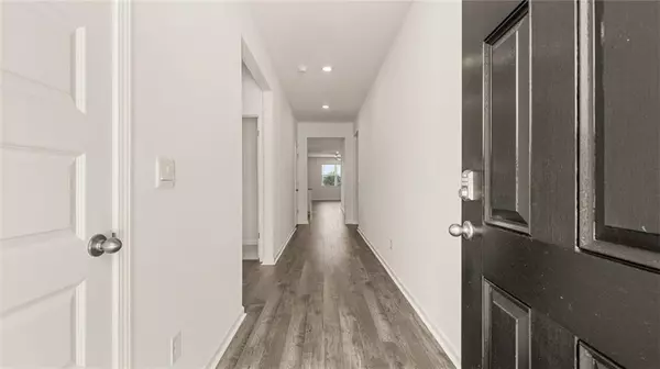 Hampton, GA 30228,339 Friendship Oak WAY