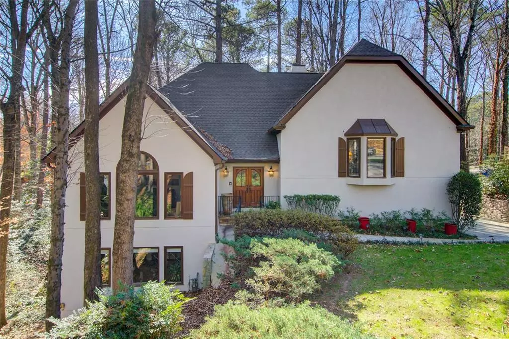 Atlanta, GA 30327,620 Allen CT NW