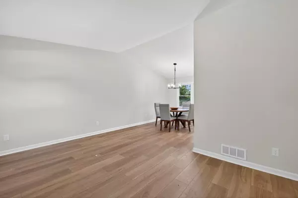 Lawrenceville, GA 30043,1434 Shelly CIR