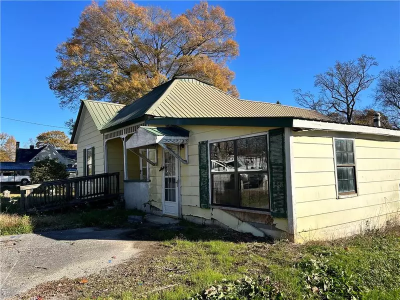 405 Magnolia ST, La Fayette, GA 30728