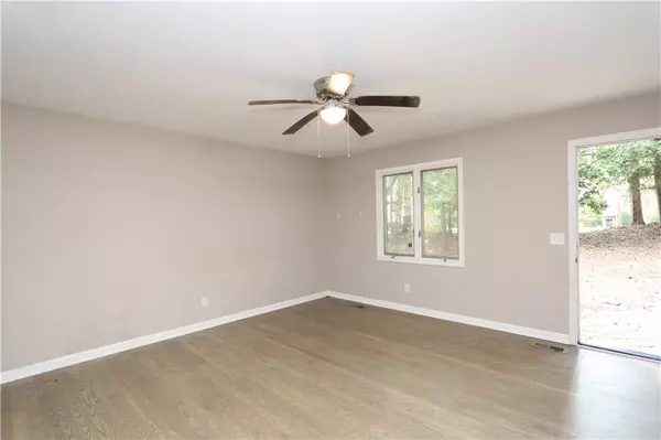 Villa Rica, GA 30180,4149 Golfview DR