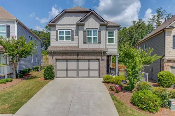 6410 CROSSCREEK LN, Flowery Branch, GA 30542