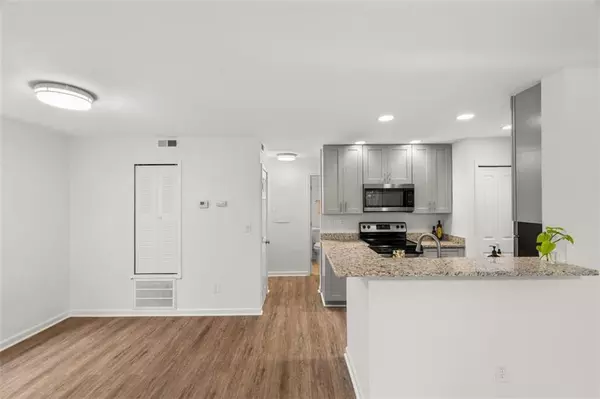 Alpharetta, GA 30022,917 Wentworth CT