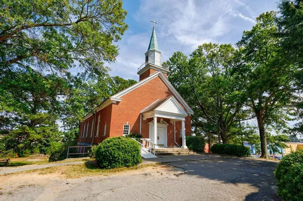 Brookhaven, GA 30319,3593 Clairmont RD