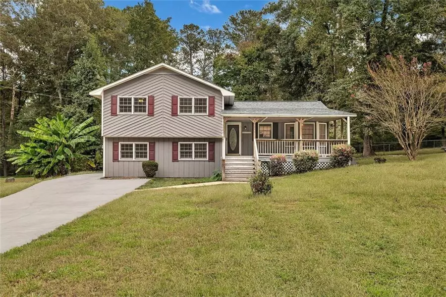 3989 Woodland CIR SE, Conyers, GA 30013