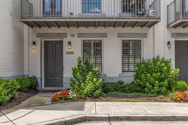 Atlanta, GA 30305,304 Stonemont DR