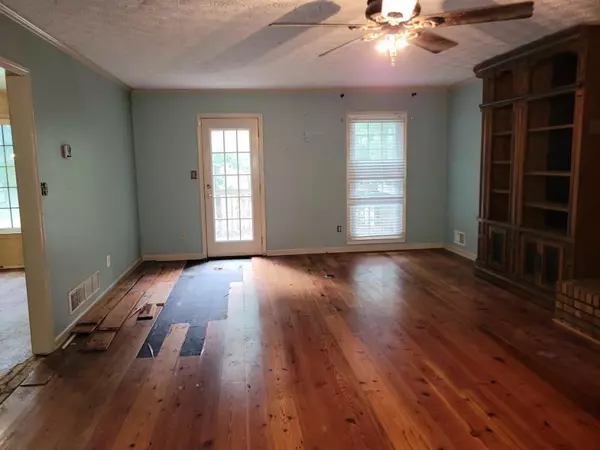 Fayetteville, GA 30214,135 Pamela CT