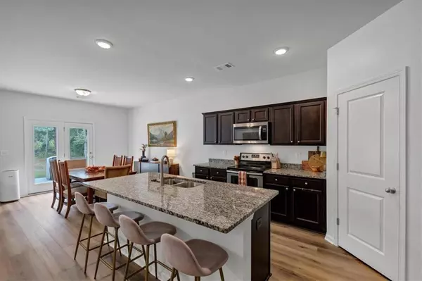 Cartersville, GA 30120,44 SEATTLE SLEW WAY