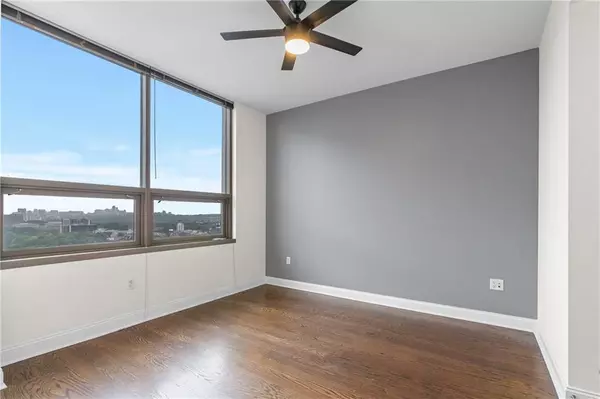 Atlanta, GA 30363,270 17th ST NW #1706