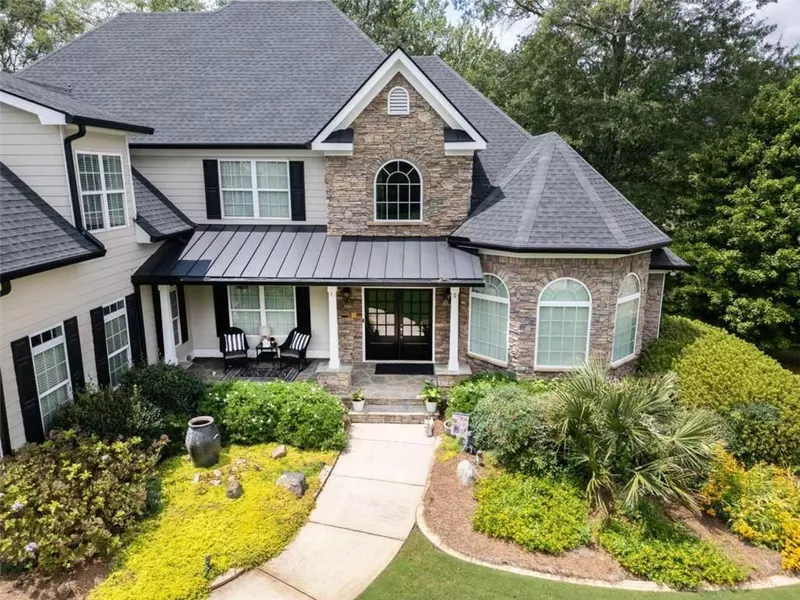 8110 Crestview DR, Covington, GA 30014