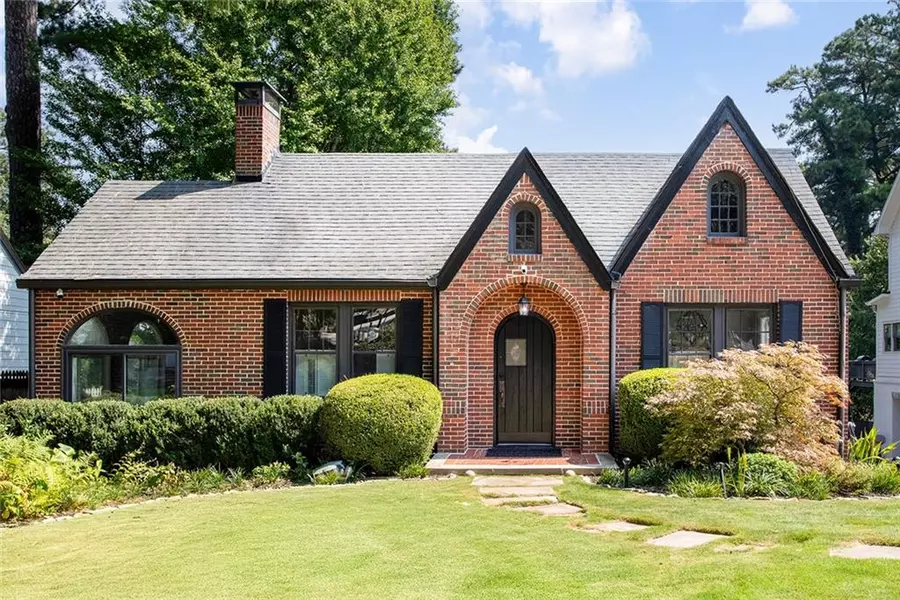 557 E Wesley RD, Atlanta, GA 30305