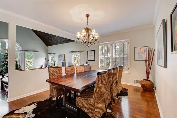 Atlanta, GA 30327,620 Allen CT NW