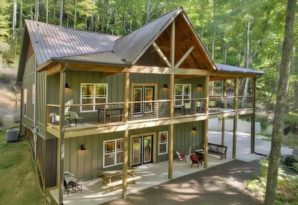 184 Rockhouse RD, Cherry Log, GA 30522
