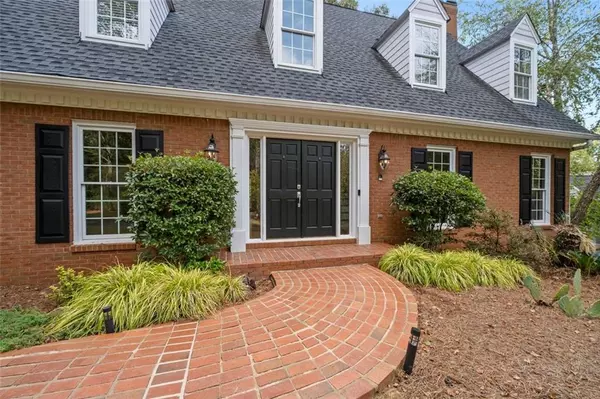 Roswell, GA 30076,8705 River Bluff LN