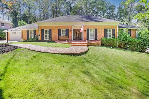 Atlanta, GA 30328,5735 Riverwood DR