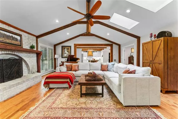 200 Providence RD, Fayetteville, GA 30215