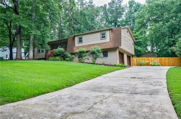 Woodstock, GA 30188,407 Doris DR