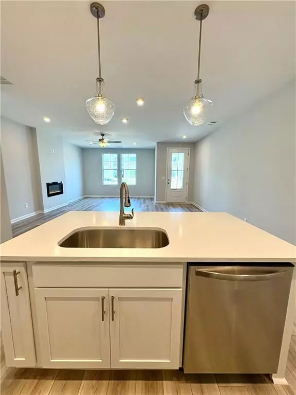Cartersville, GA 30120,495 Crown DR