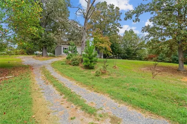 Chatsworth, GA 30705,731 Falcon CIR