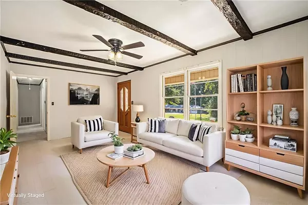 Hull, GA 30646,525 Virginia LN