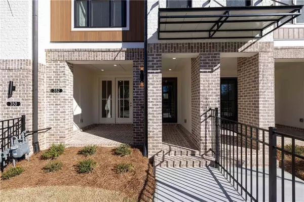 Alpharetta, GA 30022,352 Olmstead WAY #28