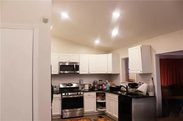 Riverdale, GA 30274,7899 Taylor Downs WAY