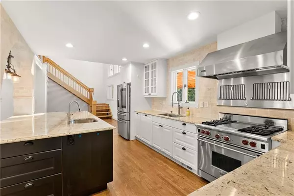 Sandy Springs, GA 30350,1495 spalding DR