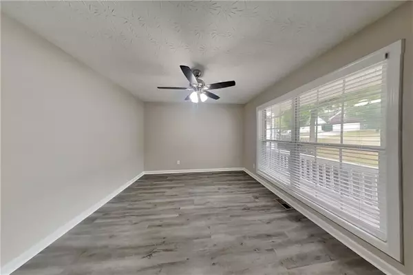 Lawrenceville, GA 30045,1294 Log Cabin LN