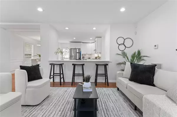 Atlanta, GA 30310,382 Deckner AVE SW