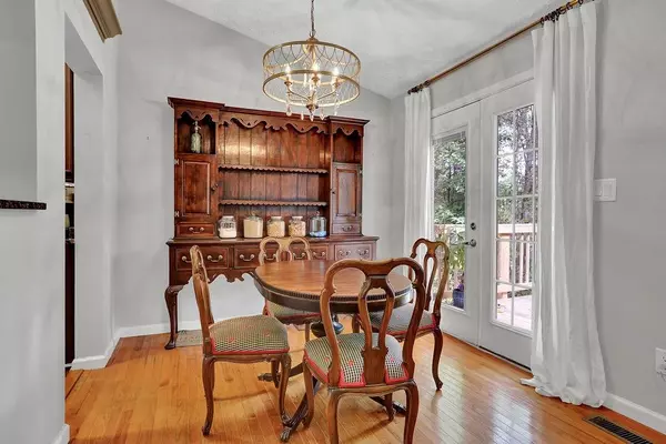 Woodstock, GA 30188,536 Bluff CT