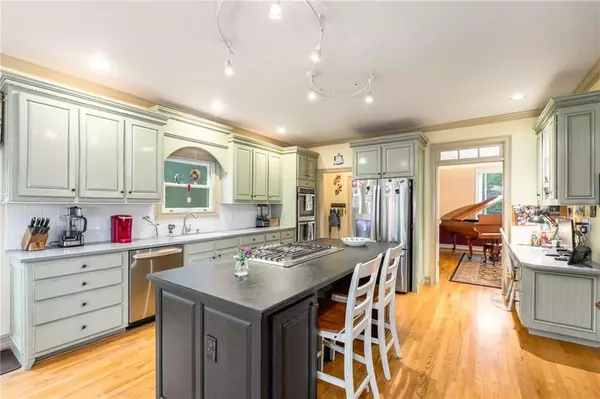 Roswell, GA 30076,415 Cliffcove CT