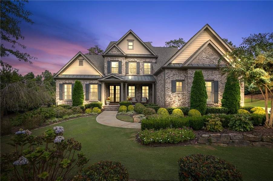 1013 Summit View LN, Alpharetta, GA 30004