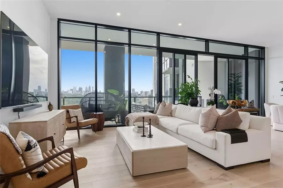 2425 PEACHTREE RD NE #1504, Atlanta, GA 30305