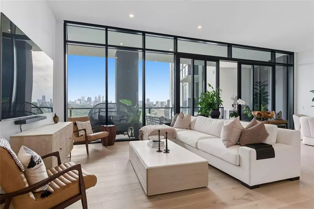 Atlanta, GA 30305,2425 PEACHTREE RD NE #1504