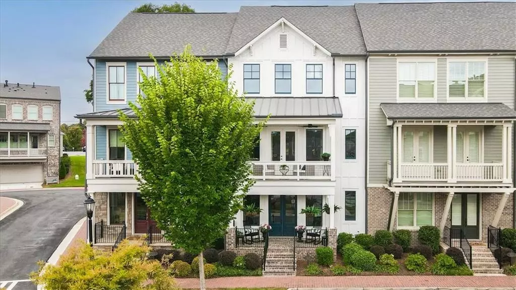 Roswell, GA 30075,815 Maplewood DR