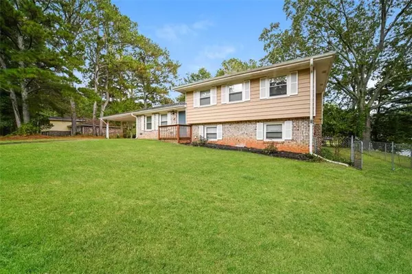 Riverdale, GA 30274,82 Heron DR