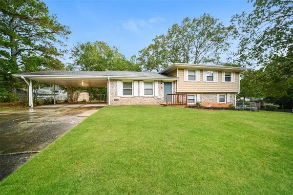 Riverdale, GA 30274,82 Heron DR