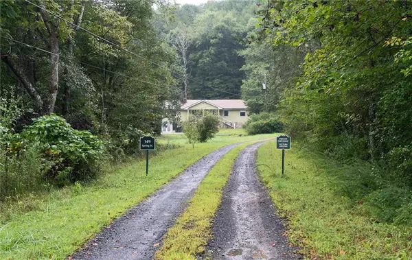 Mineral Bluff, GA 30559,149 Spring street