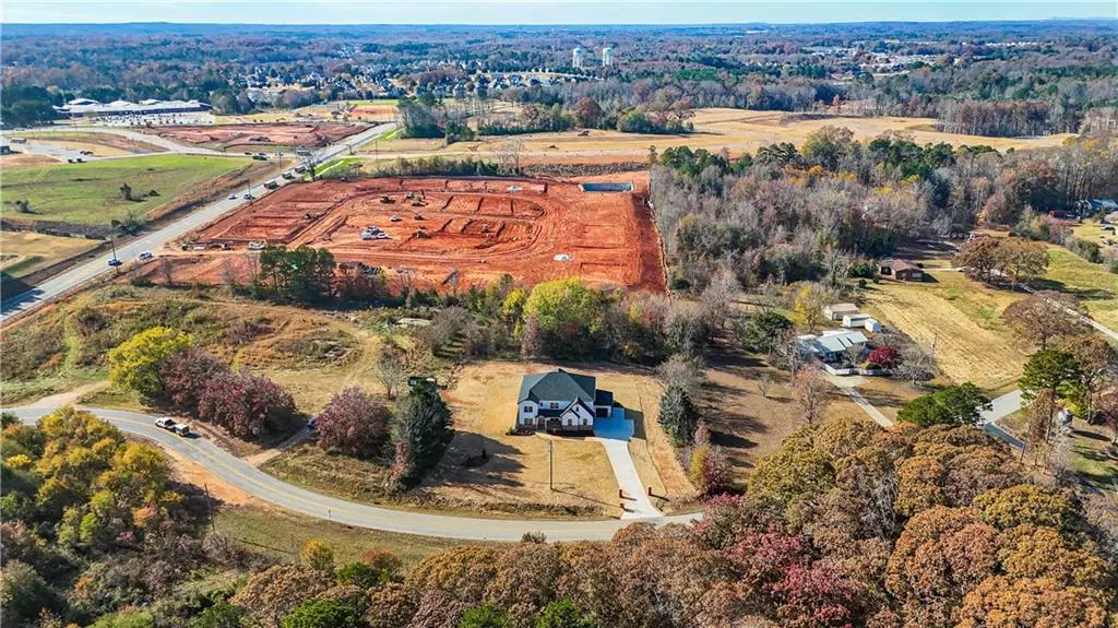 Hoschton, GA 30548,113 Skelton RD