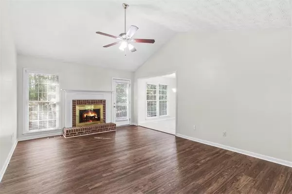 Acworth, GA 30101,73 Maplelake CT