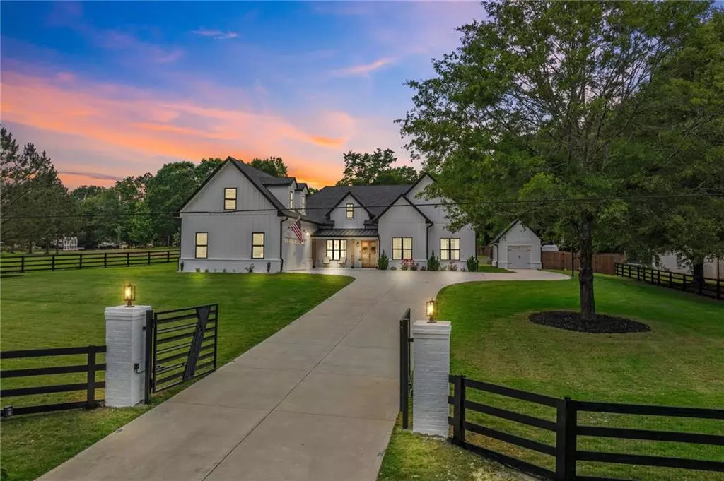 Monroe, GA 30656,245 Mitchell RD