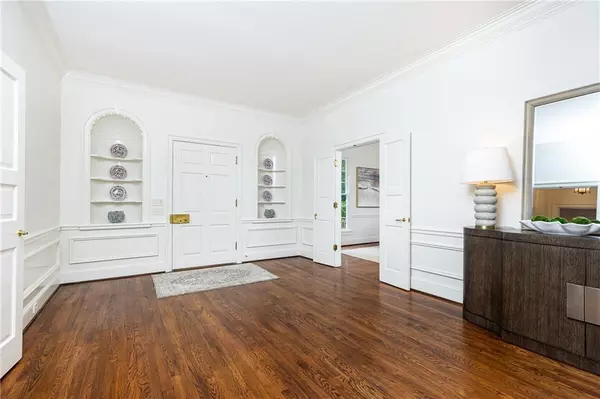 Atlanta, GA 30305,170 W Paces Ferry RD NW