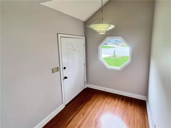 Marietta, GA 30062,2010 Shadow Bluff CT
