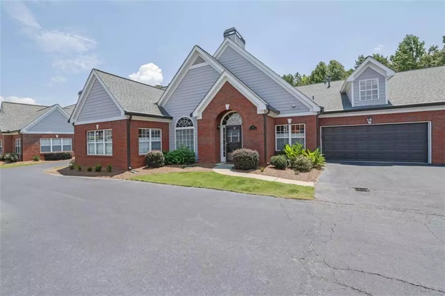 140 Stonegate LN, Canton, GA 30114
