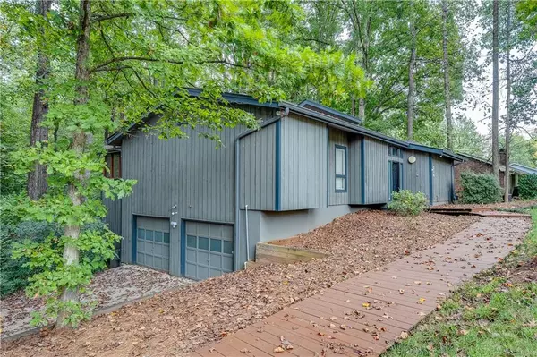 Lilburn, GA 30047,658 Planters ROW