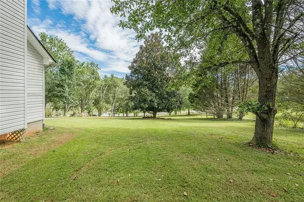 Dahlonega, GA 30533,391 Pinewood PL