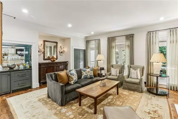 Atlanta, GA 30319,2466 Brookhaven PL NE