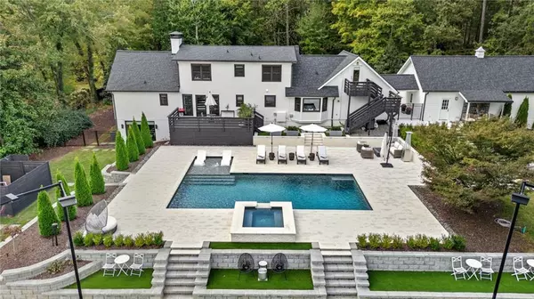 Alpharetta, GA 30005,4440 Webb Bridge RD