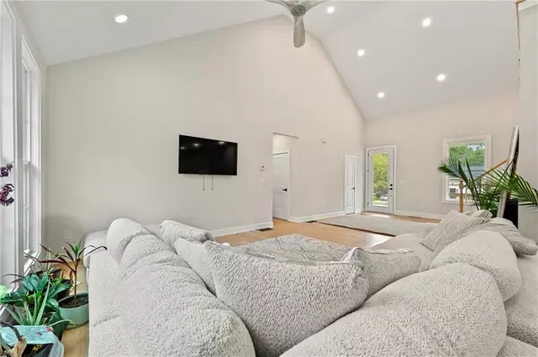 Rex, GA 30273,213 Wagon Wheel DR