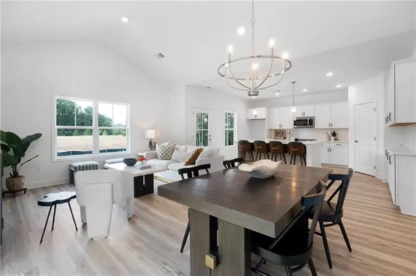 Waleska, GA 30183,106 Red Cloud WALK